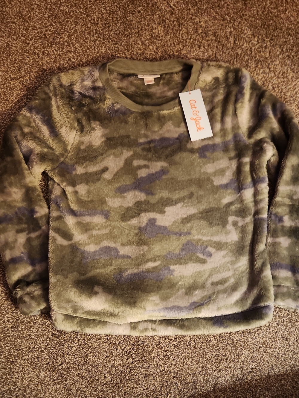 NWT Cat & Jack - Fuzzy Youth Sweater - Size Youth Medium (7/8)
